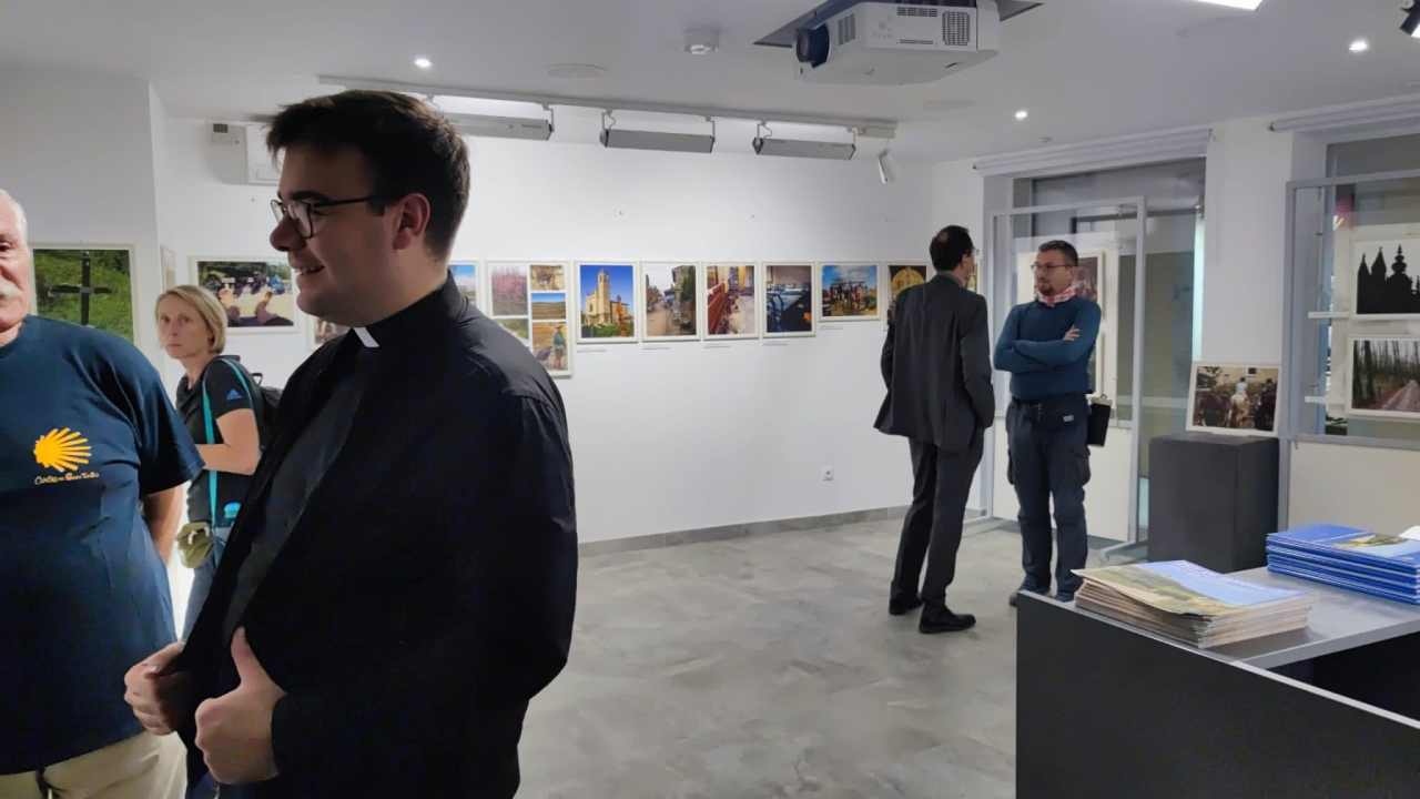 U galeriji 'Sv. Nikole Tavelića' otvorena izložba fotografija 'Camino de Santiago'