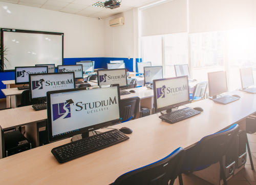 Promijenite svoje zanimanje uz odlične programe prekvalifikacije Učilišta Studium!