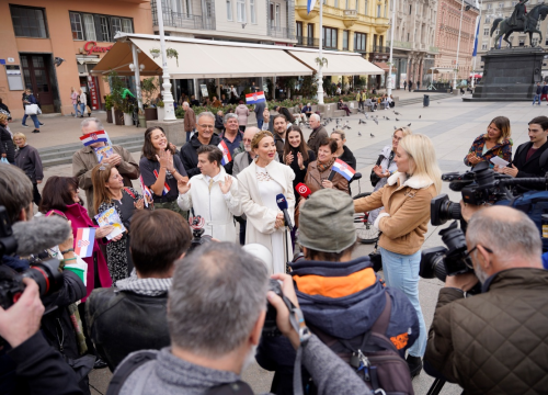 Fotografija 5 - Ecija Ojdanić objavila (šaljivu) kandidaturu za predsjednicu Republike Hrvatske
