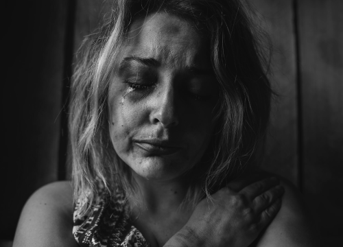 Evo zašto ne možemo prestati gledati filmove koji nas rasplaču?