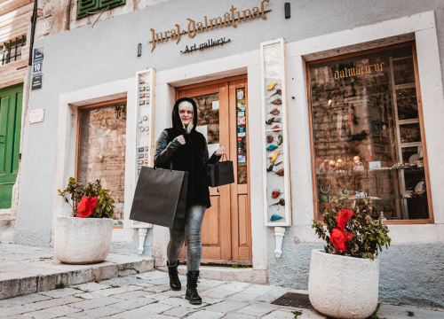 Galerija Juraj Dalmatinac za vikend postaje XD Xenia Design outlet: Potražite bezvremenske dizajnerske komade!