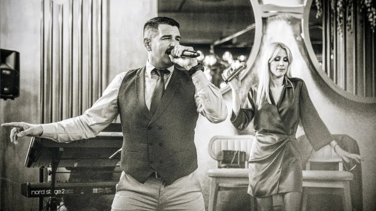 Peco se na Instagram vratio fotografijom sa svojom Silvijom: 'Tražim klavijaturistu'