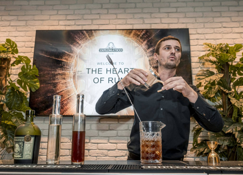 Fotografija 3 - Beli se vratio natjecanjima i pobijedio zahvaljujući svojim korijenima: 'Koktel sam poslužio u susku jer moji nisu imali staklene čaše'