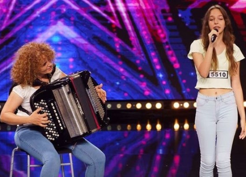 Inspirativna priča mame i kćeri u Supertalentu: 'Prestala sam svirati zbog rata'