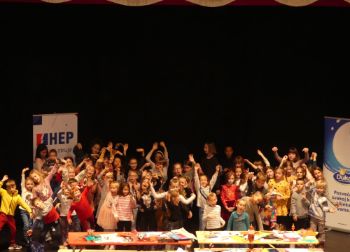 Fotografija 2 - U kazalište, za kazalište od malih nogu: Premijera 'Halatafla' u šibenskom teatru