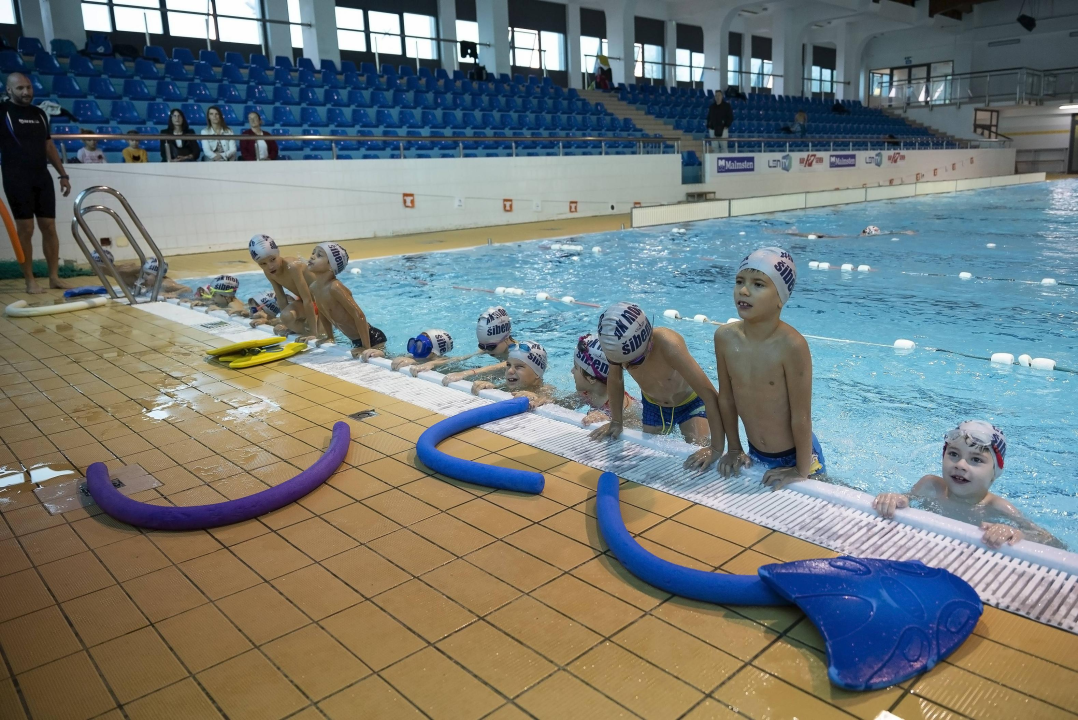 Zajednica sportova grada Šibenika i Plivački klub "More" provede programa Integracije plivanja u redovnu nastavu