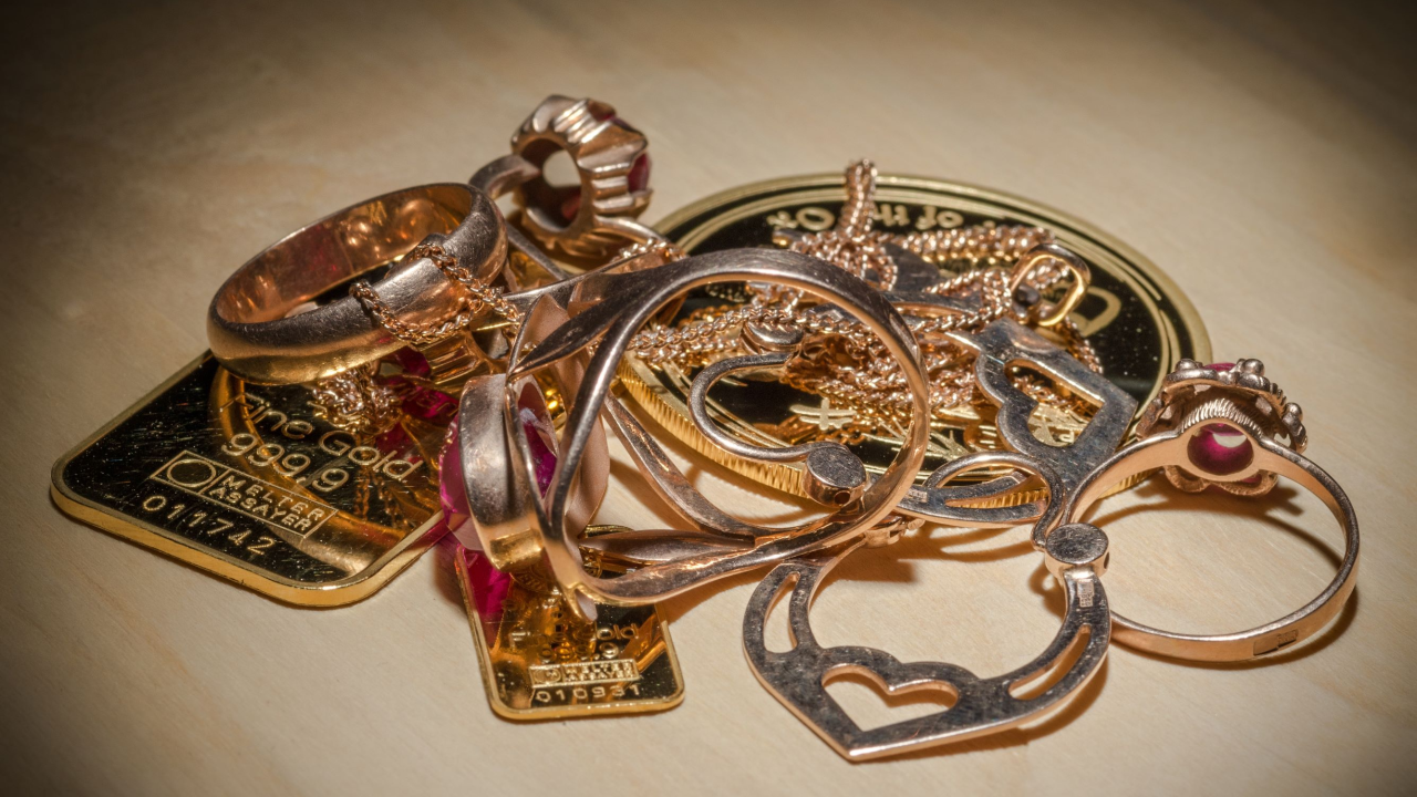 Kako do novca uz pomoć zlata?