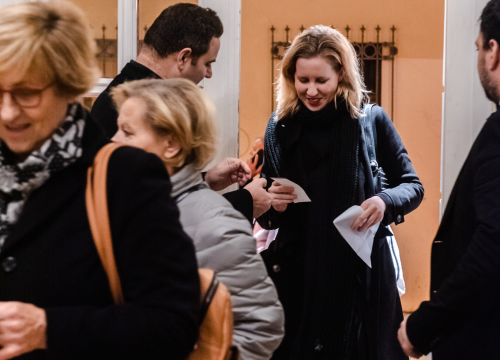 Fotografija 21 - Održana premijera 'Halafatla': Predstava Borisa Svrtana okupila šibenske zaljubljenike u teatar