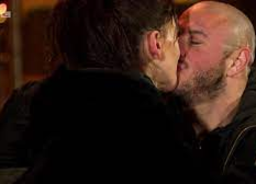 Prvi poljubac u novom showu 'Pet spojeva tjedno' pao između Matije i Klare