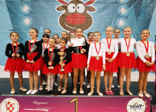 Fotografija 7 - Sjajan debitantski nastup za mažoretkinje Grada Šibenika: Kući se vratile s dva prva i jednim drugim mjestom