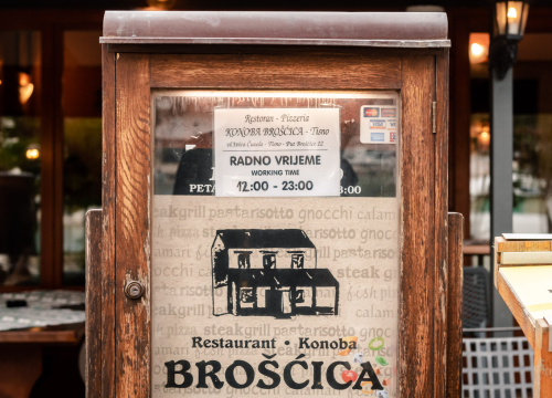 Fotografija 12 - Uživajte ovog adventa u slasnim zimskim delicijama konobe Brošćica!