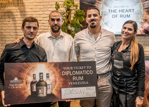 Fotografija 4 - Josip Mikulić oduvijek je znao da želi biti barmen, a svojim koktelima pomiče granice: 'Biftek, inćuni, pidoće? Sve to može u koktele'