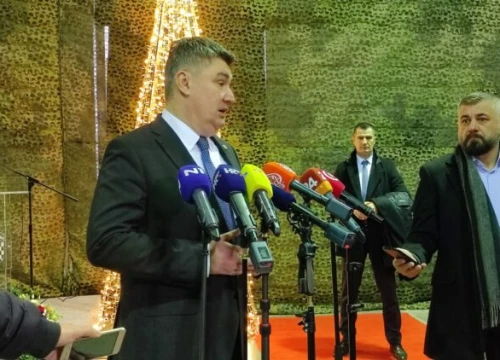 Milanović Plenkoviću: 'Tko nas gleda, braco? Gledamo i mi tebe. Nemaš morala'