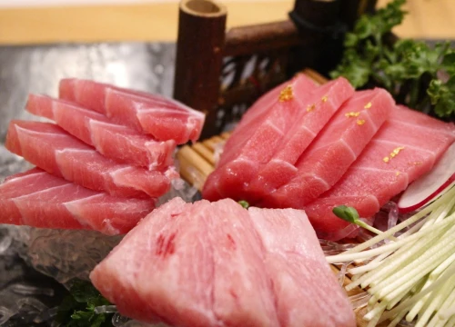 Iz trgovina se povlači dimljena tuna