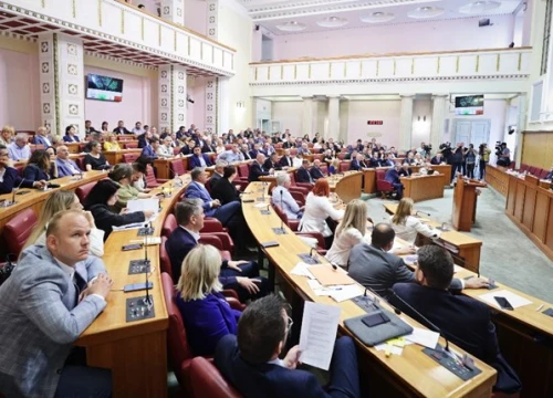 Zbog neopravdanih izostanaka sedmero saborskih zastupnika kažnjeno s 1200 kuna