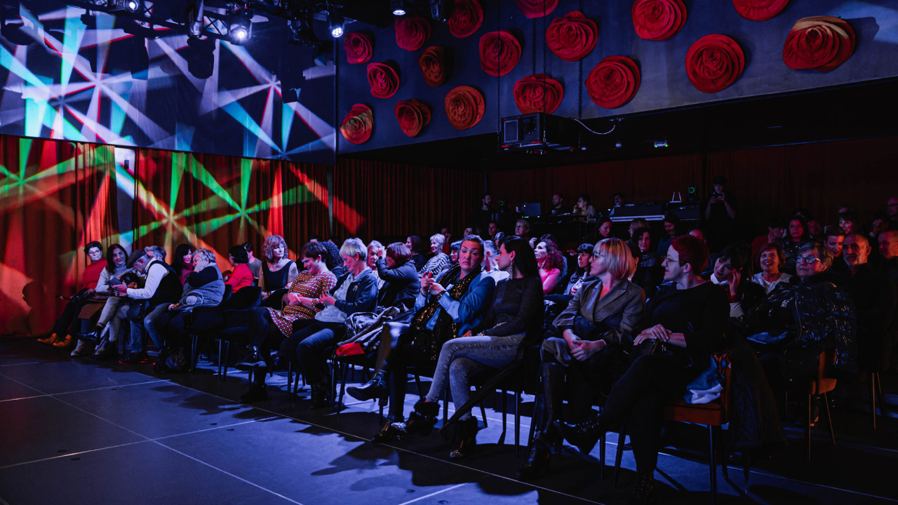 Stavovi mladih prema politici: Danas u Arsenu predstavljanje rezultata društvenog istraživanja