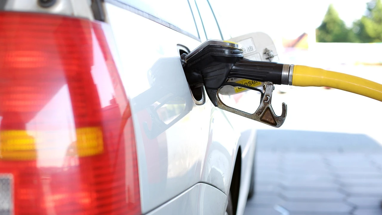 Petrol danas na sat vremena zatvara pumpe u znak protesta zbog regulacije cijena