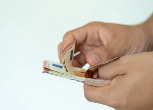 Stižu velike promjene za radnike: Regulira se rad od kuće, satnica nedjeljom