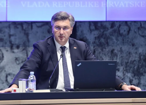 Andrej Plenković: Ubrzanje konstrukcijske obnove i zamjenske kuće temeljna zadaća u 2023.