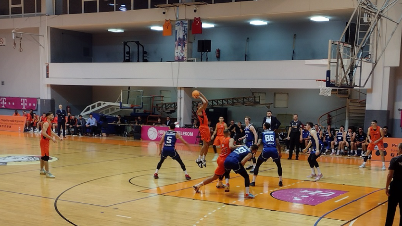 Težak poraz Šibenke kod Dinama: Presudile prva i zadnja četvrtina