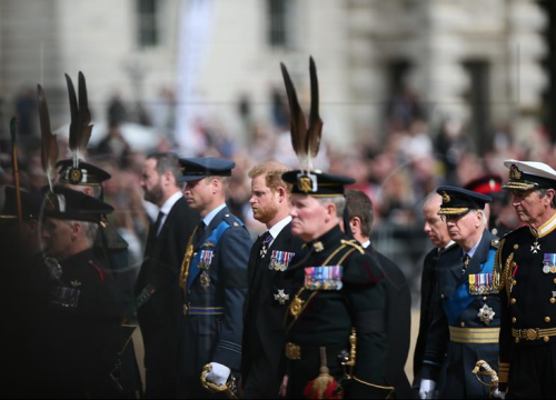 Harry otkriva da je plakao samo jednom poslije majčine smrti: William šutke prima udarce