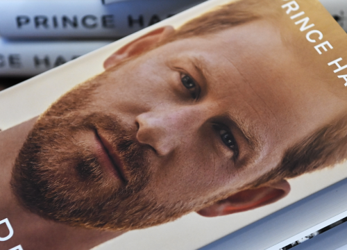 Memoari princa Harryja najprodavanija publicistička knjiga u povijesti