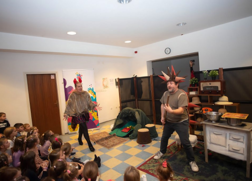 Kninskoj knjižnici prošao projekt opremanja prostora za kazališne predstave