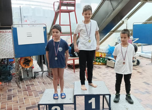 Fotografija 4 - Mladi plivači 'Mora' Nakić, Stegić, Badurina i Kunčić okitili se medaljama u Splitu