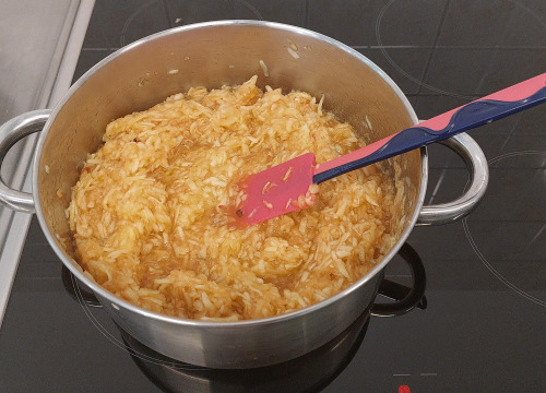 Fotografija 5 - Učiteljica Anita od malih nogu voli raditi kolače, a sada tu ljubav prenosi na učenike: 'Neki žele postati slastičari kad narastu'