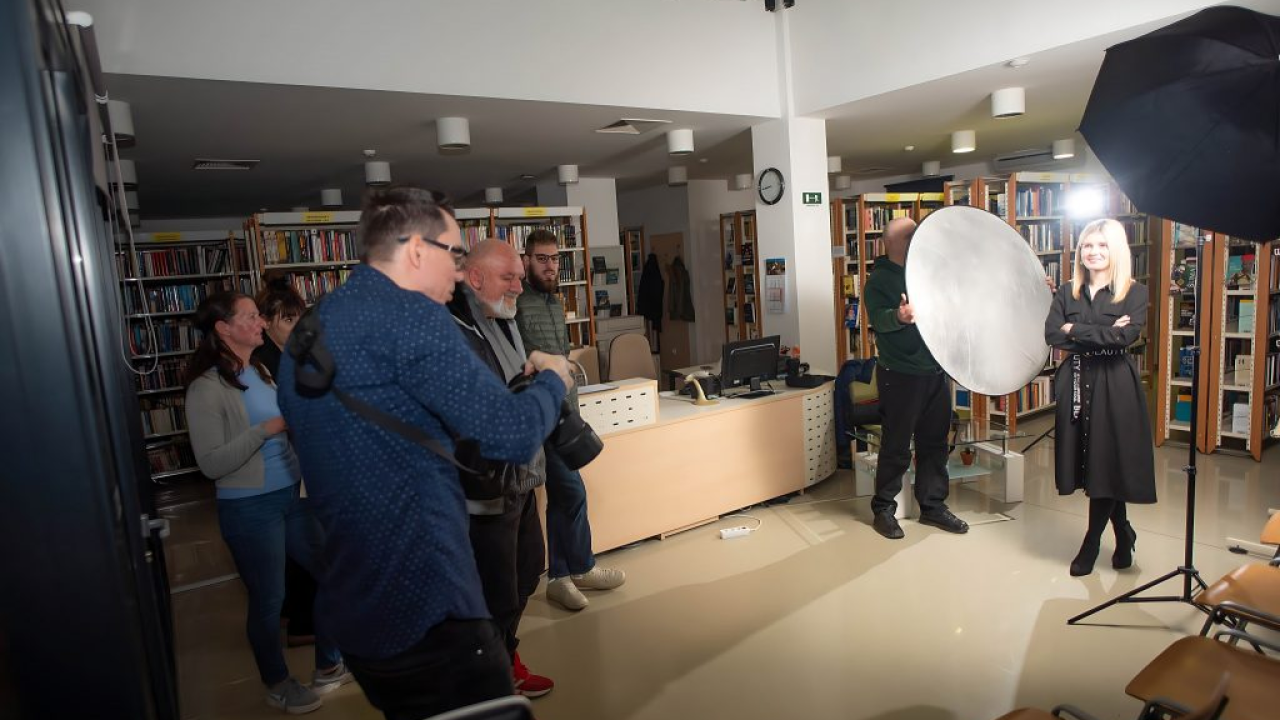 U Kninu održana foto radionica i promocija knjige Vedrana Tolića