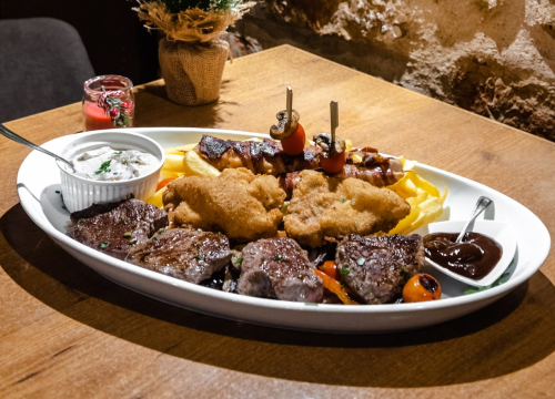 Fotografija 13 - Provedite najromantičniji dan u godini u posebnom ozračju Konobe Brošćica!