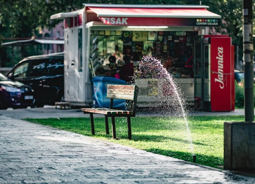 Fotografija 2 - Nema više čuvene trafike na Baldekinu: Tu su padale i teške riječi...