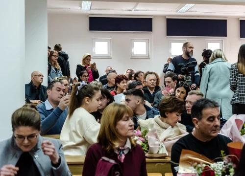 Fotografija 3 - Svečana promocija studenata VUŠ-a: 'Vi ste budućnost naše zemlje i ona će biti onakva kakvom je vi oblikujete'
