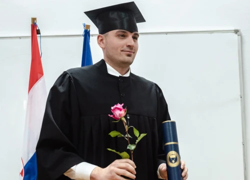 Fotografija 25 - Svečana promocija studenata VUŠ-a: 'Vi ste budućnost naše zemlje i ona će biti onakva kakvom je vi oblikujete'