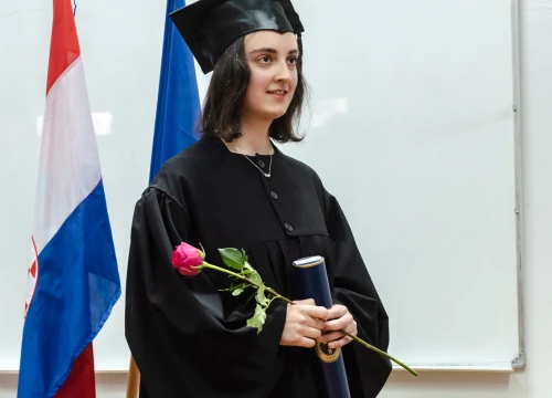 Fotografija 29 - Svečana promocija studenata VUŠ-a: 'Vi ste budućnost naše zemlje i ona će biti onakva kakvom je vi oblikujete'