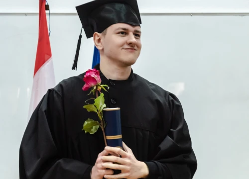 Fotografija 37 - Svečana promocija studenata VUŠ-a: 'Vi ste budućnost naše zemlje i ona će biti onakva kakvom je vi oblikujete'