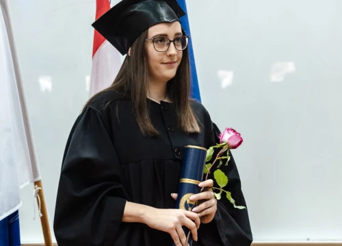 Fotografija 38 - Svečana promocija studenata VUŠ-a: 'Vi ste budućnost naše zemlje i ona će biti onakva kakvom je vi oblikujete'