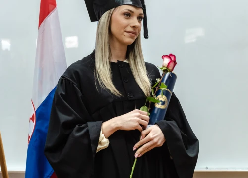Fotografija 48 - Svečana promocija studenata VUŠ-a: 'Vi ste budućnost naše zemlje i ona će biti onakva kakvom je vi oblikujete'
