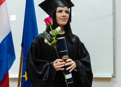 Fotografija 50 - Svečana promocija studenata VUŠ-a: 'Vi ste budućnost naše zemlje i ona će biti onakva kakvom je vi oblikujete'