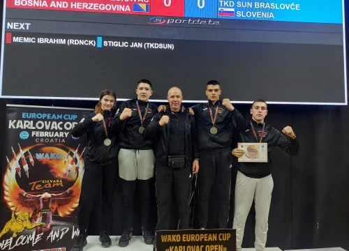 Fotografija 1 - Četiri bronce za Kickboxing klub Petar Krešimir IV. na Europskom kupu u Karlovcu