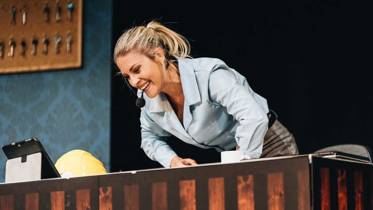 'Puni pansion': Predstava koja je zaludila i publiku i kritiku konačno stiže u šibensko kazalište!