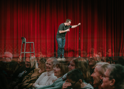 Fotografija 10 - Šibenčani plakali od smijeha uz Marka Dejanovića i fore o ‘braku, djeci i povremenom seksu’