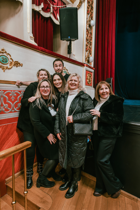 Šibenčani plakali od smijeha uz Marka Dejanovića i fore o ‘braku, djeci i povremenom seksu’