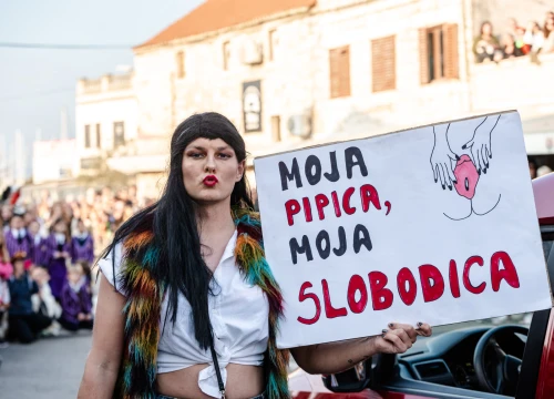 Fotografija 37 - Murterini molili za predbračnu čistoću, u kokošinjcu izbila pobuna, a Let 3 napravio spektakl