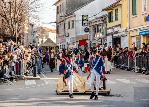Fotografija 7 - Murterini molili za predbračnu čistoću, u kokošinjcu izbila pobuna, a Let 3 napravio spektakl