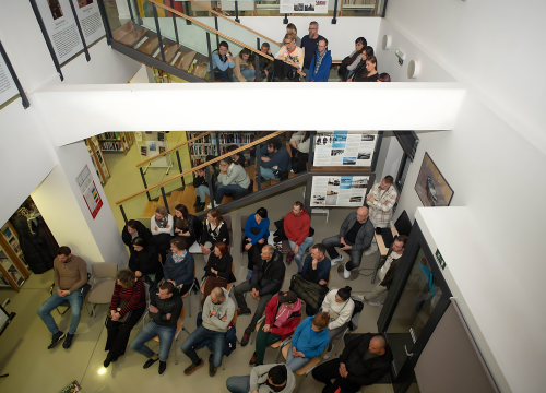 Nikola Borić predavanjem 'Šuma je moj dom' napunio kninsku knjižnicu