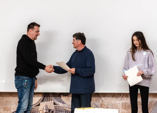Fotografija 9 - Učenica OŠ Petra Krešimira IV. Helena Vidović osvojila prvo mjesto na Županijskom natjecanju u stop-animaciji