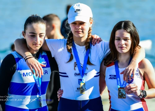 Fotografija 5 - Prva regata 'Kupa Dalmacije 2023.': Veslači i veslačice Krke iz Splita se vratili sa 20 medalja