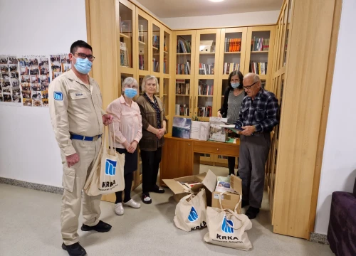 Fotografija 5 - U Nacionalnom parku 'Krka' provedena akcija 'Knjiga od srca', zanimljiva štiva zaposlenici odnijeli na tri adrese
