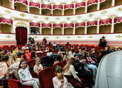 Fotografija 14 - Šibensko kazalište ima novu predstavu za djecu: 'Ovo je nastavak avantura zeke i vjeverice'